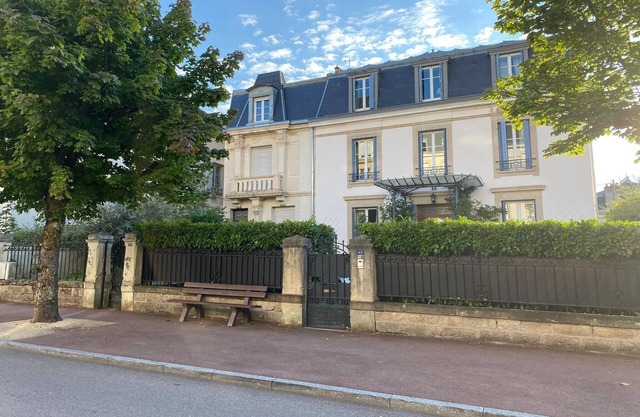 Charming appartement with roof terrace in Vittel