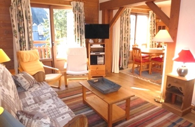 Charming apt in Méribel, 3 rooms, 6 people, near slopes, Fireplace, WiFi, Garage