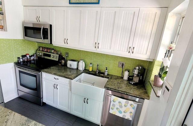 Charming Beach Bungalow in Fort Lauderdale