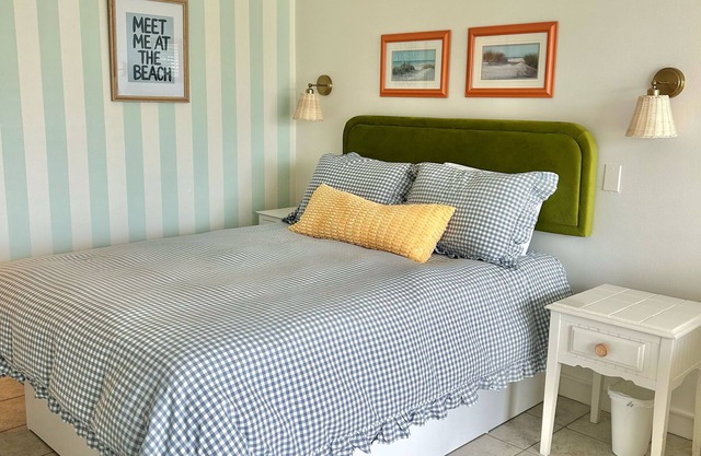 Charming Bogue Shore Condo #127- Renovated, across from beach access