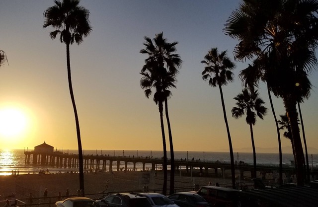 Charming California Beach Cottage W Ocean Views, Manhattan Beach