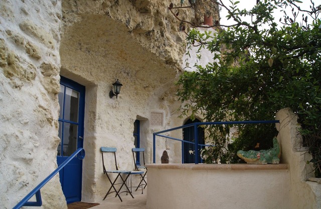 Charming cave studio with garden in the historic center of Amboise