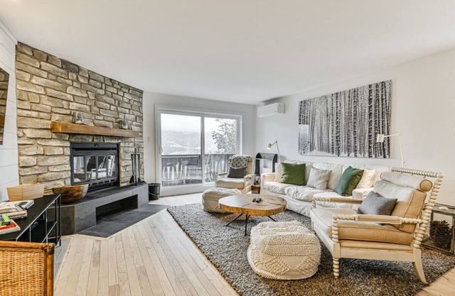 Charming Condo Mont-Tremblant-Lake Views