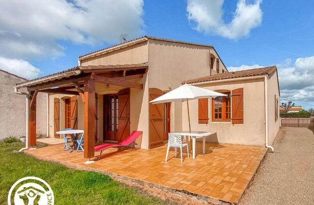 Charming cottage for 6 in Jard-sur-Mer, close to beach and Vélodyssée