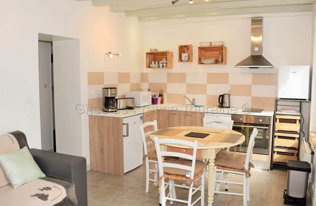 Charming Cottage in Touraine with WIFI, Pets Allowed