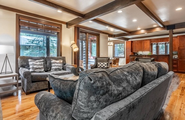 Charming Cottage on Forested Lot With Community Firepit; Near Ski Resort