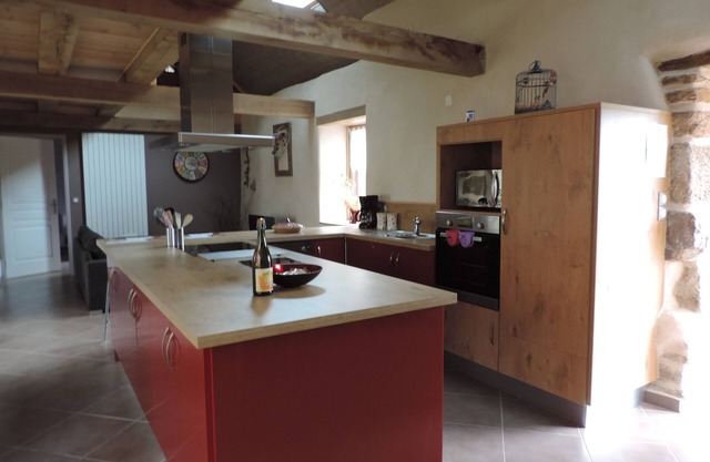 CHARMING COUNTRY HOUSE IN PLOUGONVEN in Finistère