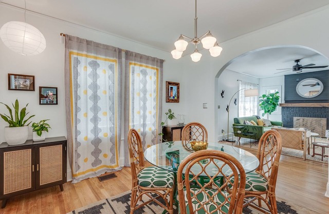 Charming & Eclectic Mid-Term Rental in Artsy South Atlanta Neighborhood