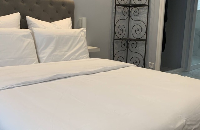 Charming Eiffel Tower Appartement