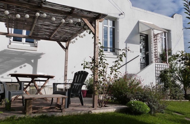 Charming F2 house / Near beach and hanging gardens