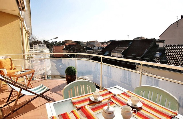 Charming 2BR Apartment Between Beach and Shops - Saint Brevin Les Pins