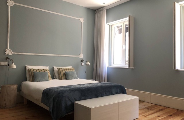 Charming full house by the sea - 5 bedrooms all with private bathroom.