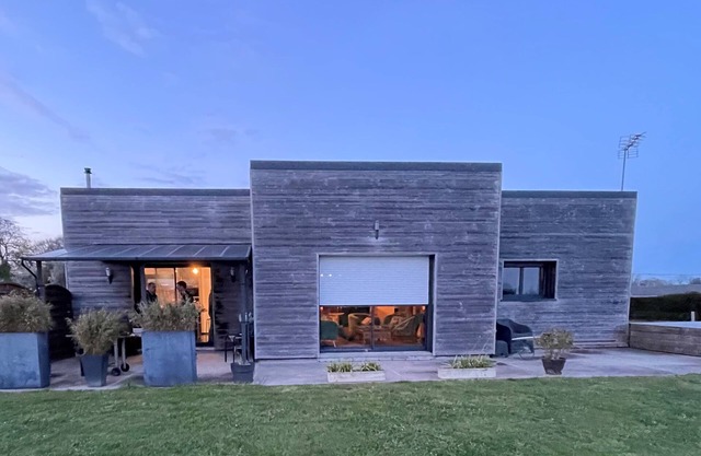 Charming gîte in Dragey, at the gateway to the bay