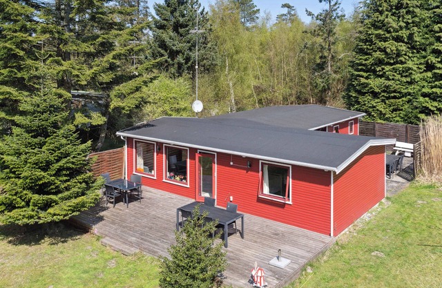 Charming holiday home in peaceful surroundings