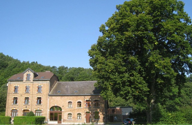 Charming Holiday Home in Coo