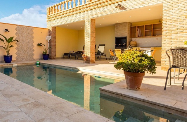 Charming holiday home in Padul with swimming pool