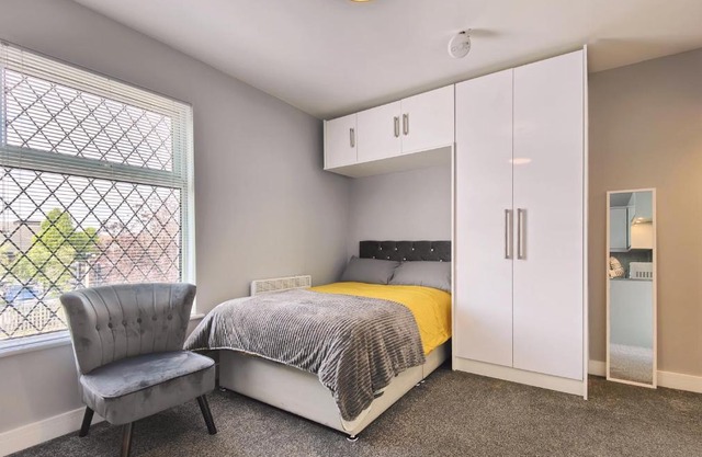 Charming Holiday Studio in Hazel Grove - Self Catering Apartment 2