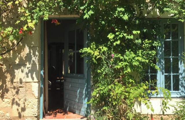 CHARMING HOUSE WITH SWIMMING POOL, IN THE HEART OF NATURE