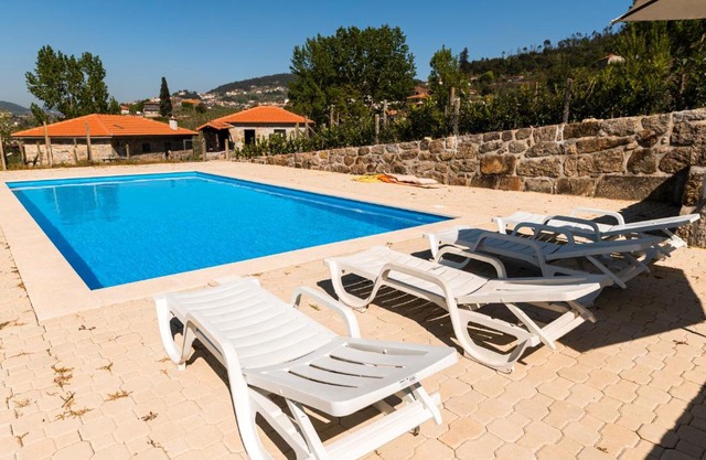 Charming House Fornos + Pool