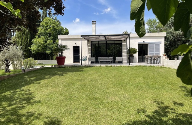 Charming house with swimming pool near Aix - Available from 26/07 to 02/08 !