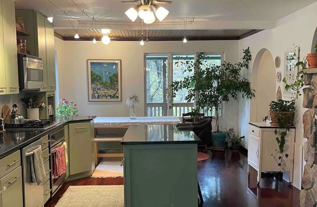 Charming Hudson Valley family home