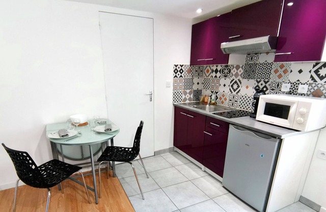 Charming independent studio homestay