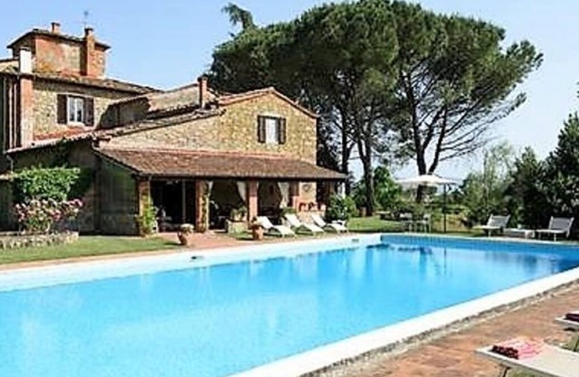 Charming spacious 1500s stone farmhouse with private pool