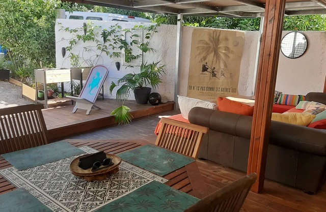 Charming, modern and ideally located Creole hut