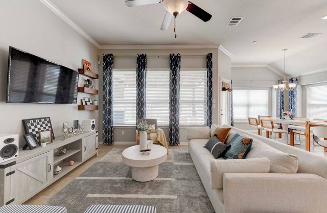 Charming Peachtree Place: Your Ideal Getaway in Pflugerville Awaits! #41727