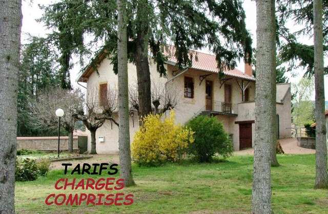 Charming retreat in St-André-d'Apchon for 4 to 6 guests
