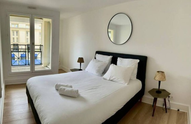 Charming renovated T2 Versailles : Mobility lease