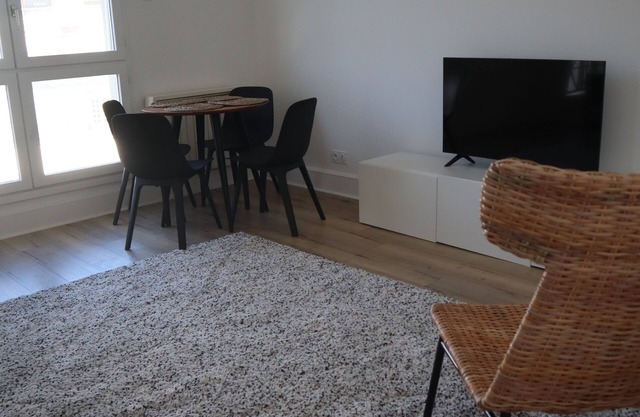 Charming renovated T2 Versailles : Mobility lease