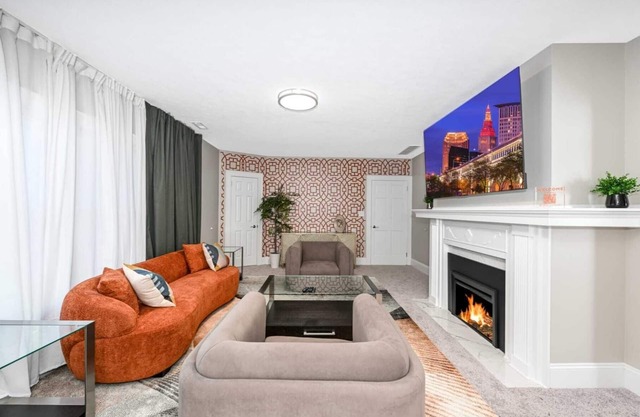 Charming Retreat in the Heart of Shaker Heights.Your Perfect Home Away from Home