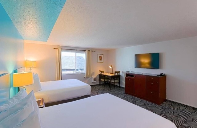 Charming Room Near Seaside Aquarium & Broadway Park