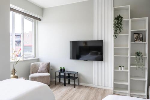 Charming Room W Bathroom & Wifi