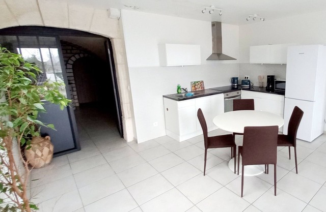 Charming semi-troglodytic gîte