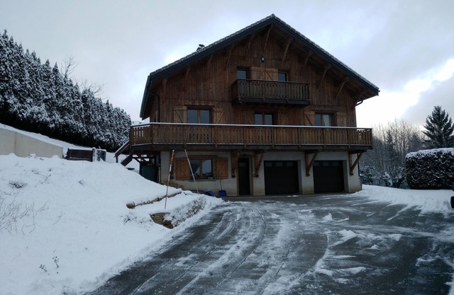 Charming studio in a detached house with independent entrance