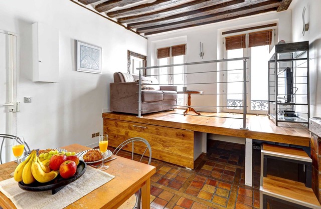 Charming Studio in Le Marais - Sleeps 4