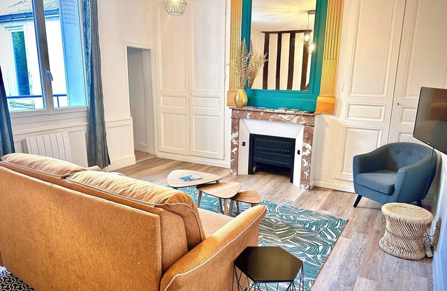 Charming studio just a stone's throw from the station