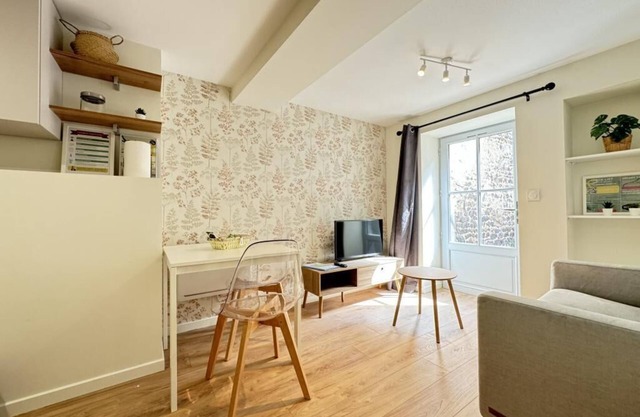 Charming T1 New in Riom in the Heart of the City!