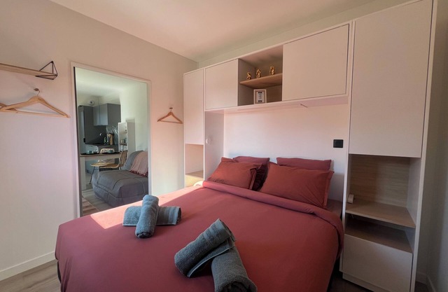 Charming Tiny House "Phare du Senequet" (Senequet lighthouse)