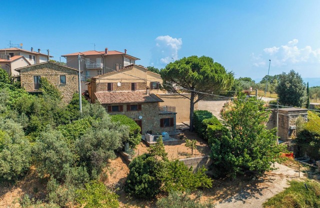 Charming Tuscany style home with AC and heater in beautiful Umbria.