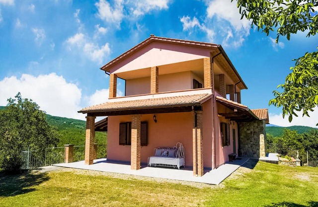 Charming Villa with Pool