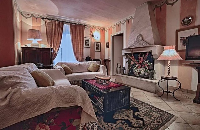 Charming Villa in "The green heart of Italy "with large garden and private pool