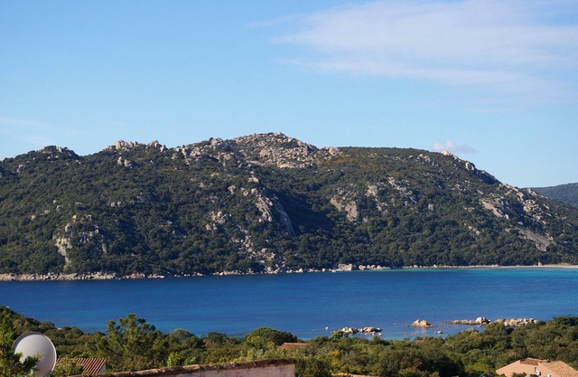 Charming villa with stunning sea views over the bay of Santa Giulia