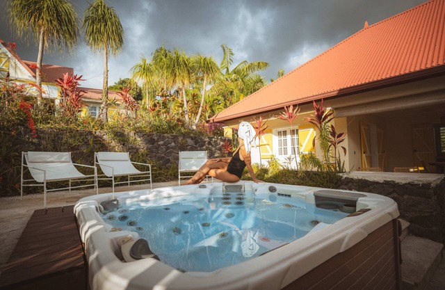 Charming villa with jacuzzi, sauna, hammam, lush garden - 4 pers - L'Entre Deux