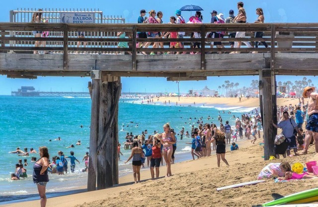 Charming Vintage Beachfront Vacation Cottage (right side) | Super Central - No Car Needed!