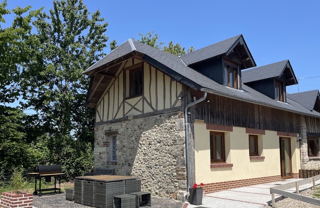 Charreterie in the land of Honfleur