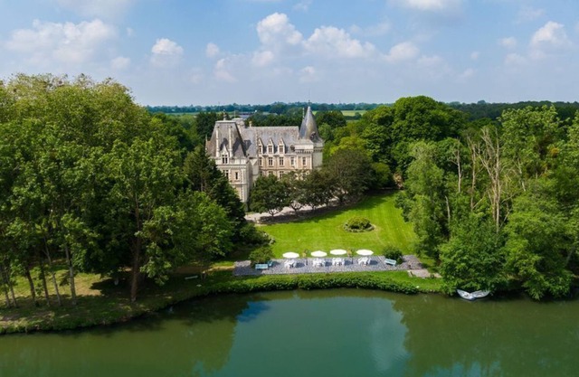 Chateau Crystal - Nineteen Bedroom Castle, Sleeps 38