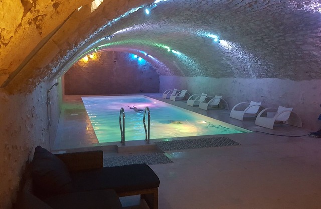 Chateau De Jallanges